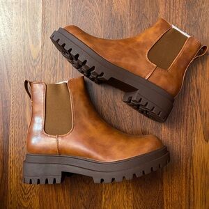 Chelsea boots - size 7.5